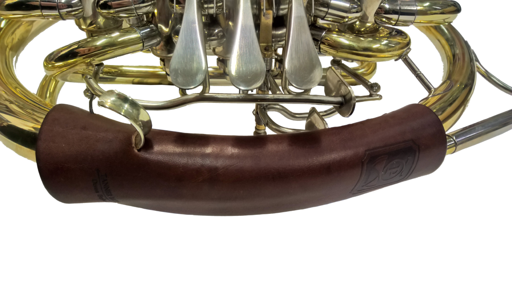 French horn hand deals guard